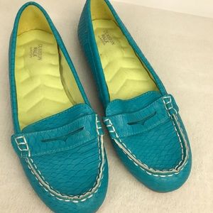 Teal Cushion Walk Sz 9 Loafers